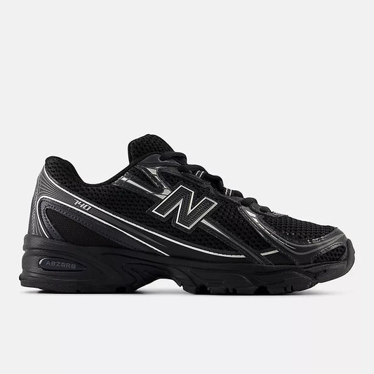 New Balance 740-Black with silver metallic
