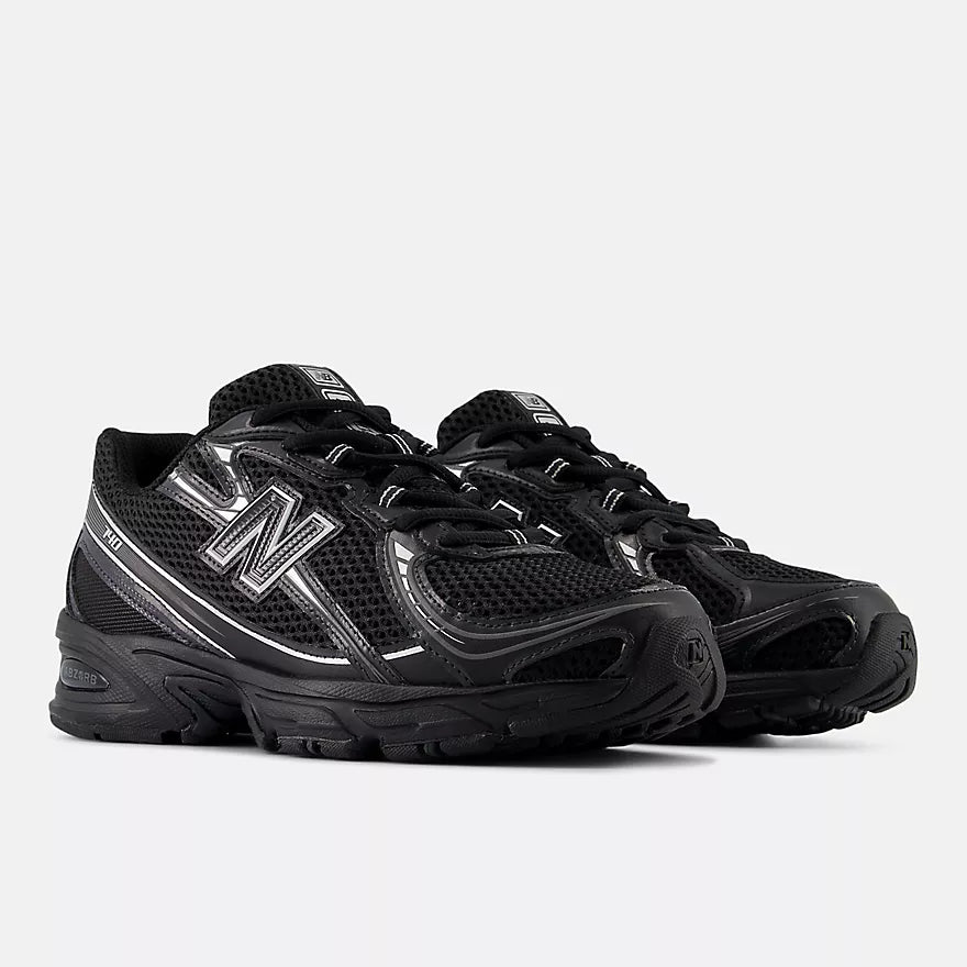 New Balance 740-Black with silver metallic
